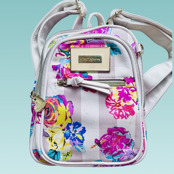 Betsey Johnson floral mini backpack - Picture 12 of 12